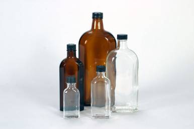 Meplatflaschen aus Weiß- und Braunglas